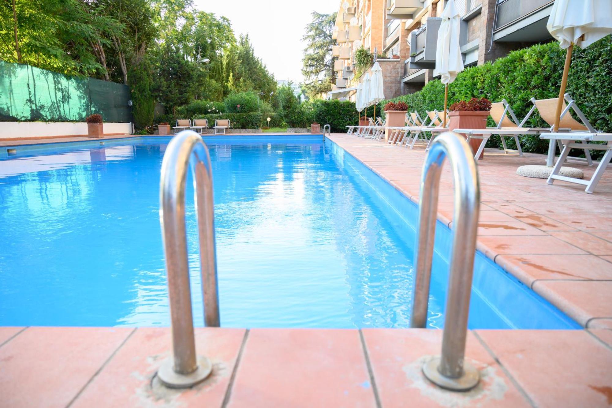 Laura Sweet Home Con Piscina Рим Екстериор снимка